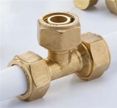 Стиснення рівного трійника